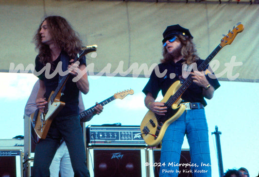 LYNYRD SKYNYRD / Allen Collins / Leon Wilkeson Live 1976