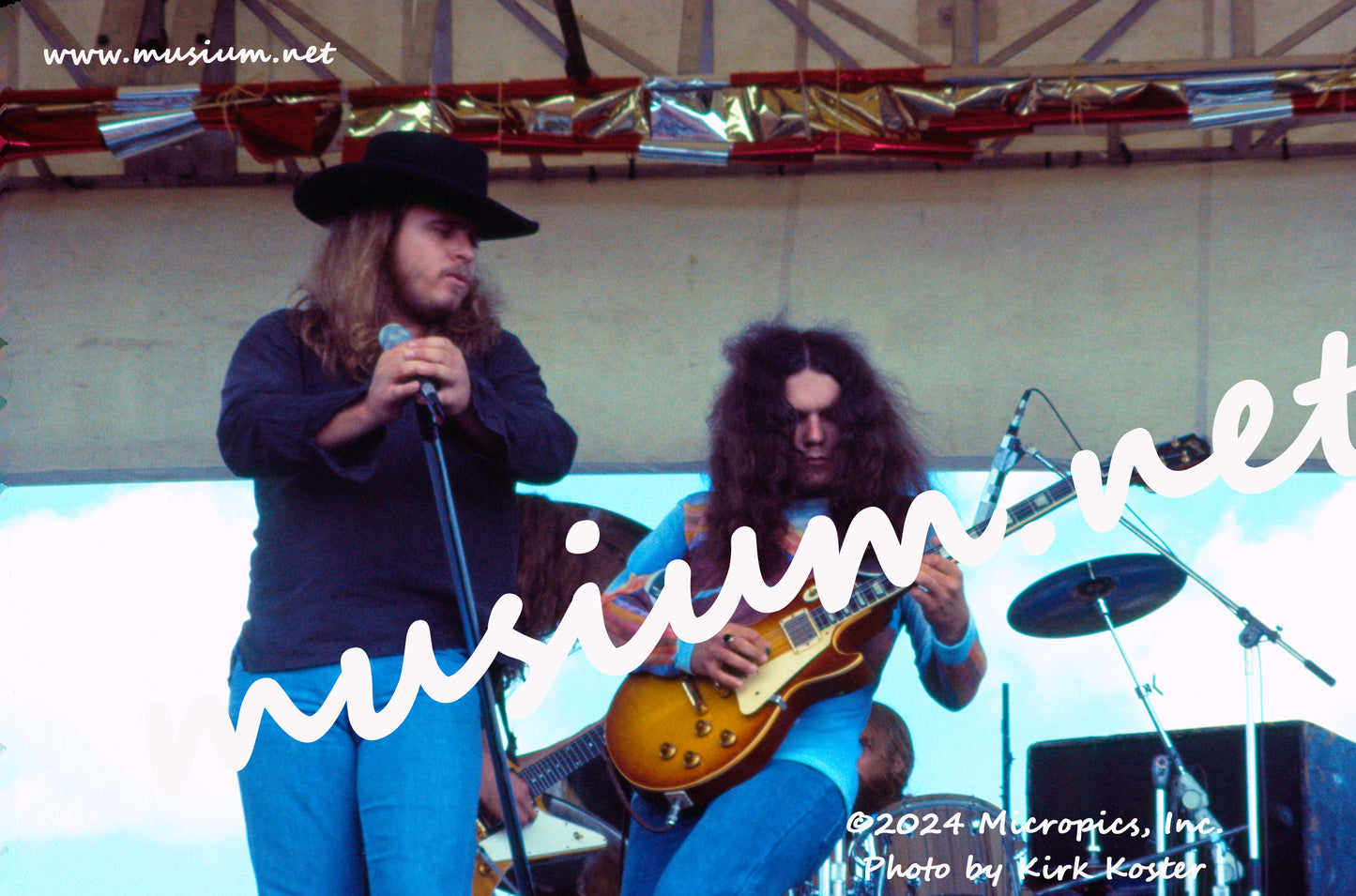 LYNYRD SKYNYRD / Ronnie Van Zant / Gary Rossington 1976