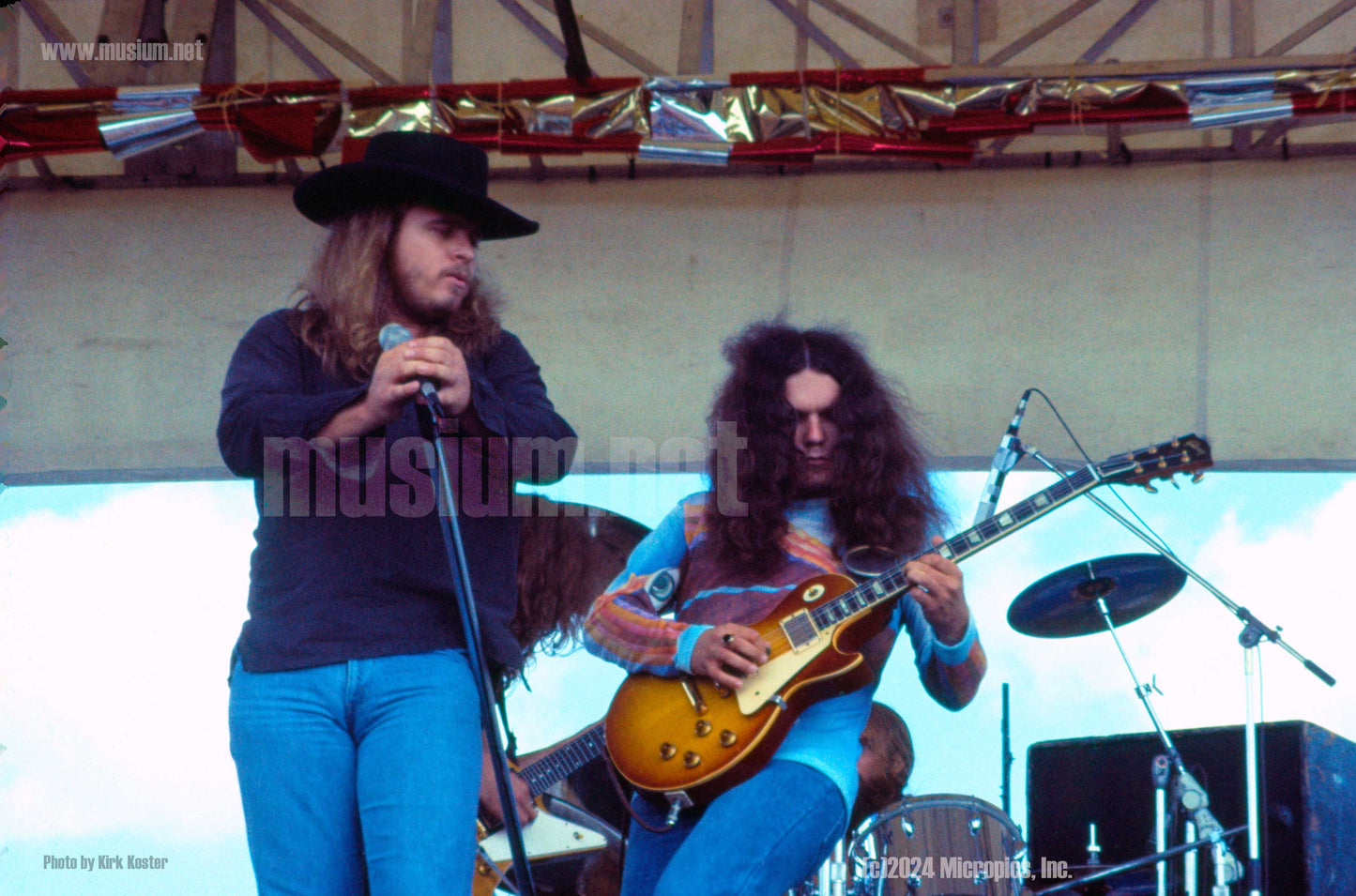 LYNYRD SKYNYRD / Ronnie Van Zant / Gary Rossington 1976